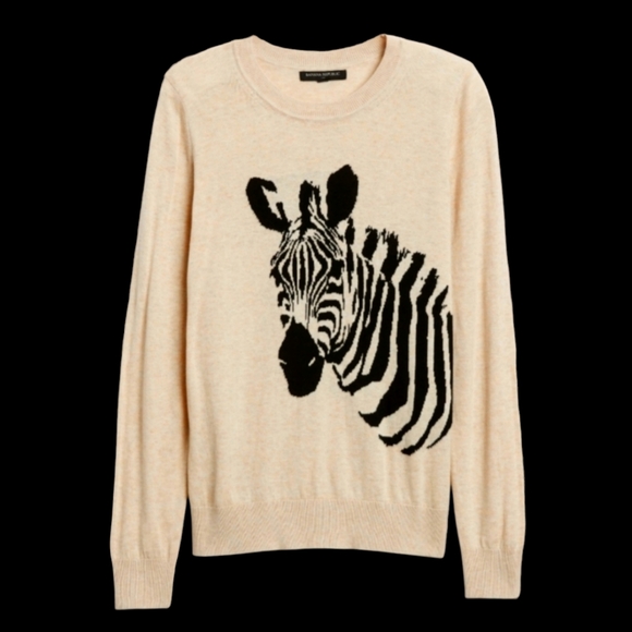Banana Republic Sweaters - Banana Republic Casual Contemporary Zebra Print Crewneck Sweater
